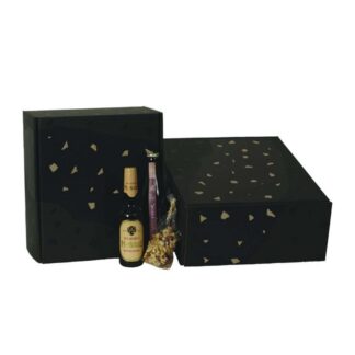 Gift Boxes, indre dim: 435 x 345, x 153 mm, 1-lags, B-flute, FEFCO 0427, sort, bundt a 25 stk, palle a 550 stk, FSC Mix 70%