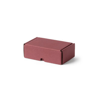 Postæske, udvendig dim: 170 x 105 x 60 mm, indre dim: 170 x 105 x 60 mm, 1-lags, B-flute, 3.000 mm, FEFCO 0427, hvid/brun, printed 1 color red, bundt a 20 stk, palle a 2000 stk, FSC Mix 70%